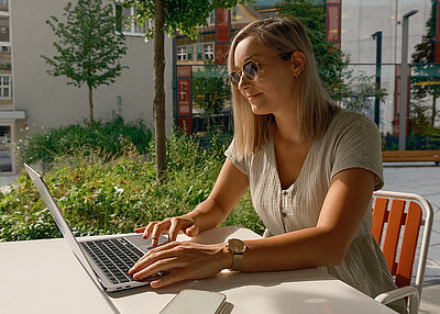 Nicole Schwarz studiert am Digital Campus Vorarlberg